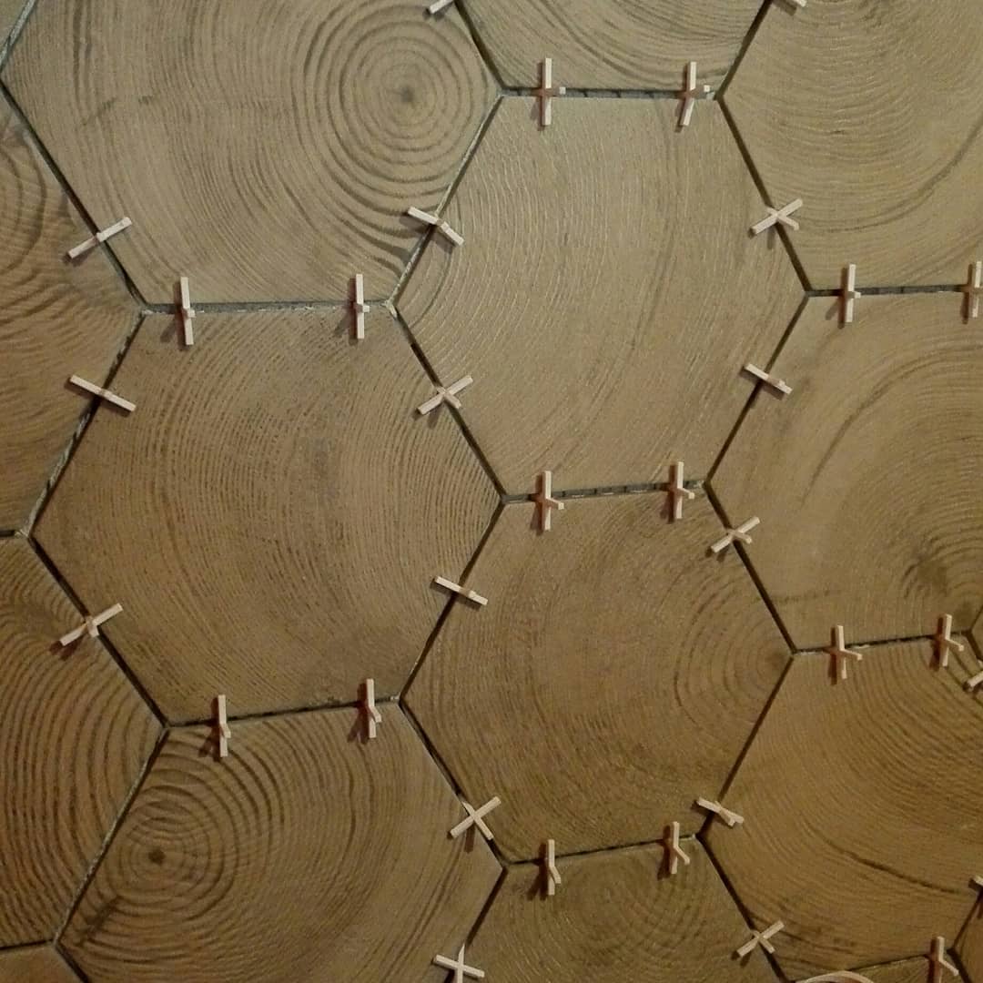 Lattialaatoitus — heksagonit